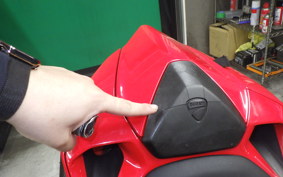 DUCATI 1199 PANIGALE S 2013