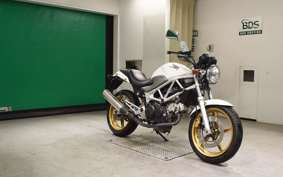 HONDA VTR 250 Gen. 2 MC33