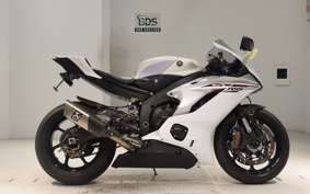 YAMAHA YZF-R6 2019
