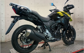SUZUKI STROM 250 DS11A