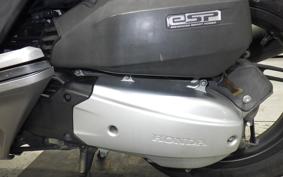 HONDA PCX150-2ﾔﾈﾂｷ KF18