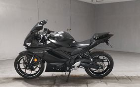 YAMAHA YZF R-3 2025 RH21J