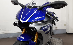 YAMAHA YZF-R1 2017 RN39