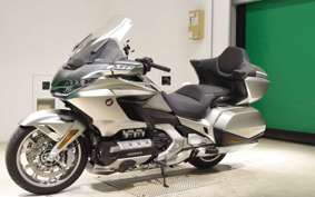 HONDA GL 1800 GOLD WING TOUR DCT SC79