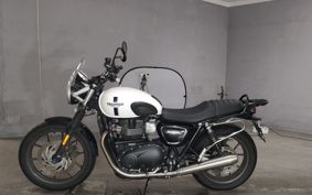 TRIUMPH TRIUMPH  STREET  TWIN 900 DAD74G