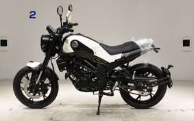 BENELLI レオンチーノ125