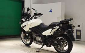 SUZUKI Vｽﾄﾛｰﾑ650 2009