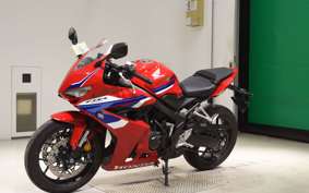 HONDA CBR650R E-Clutch 2025 RH17