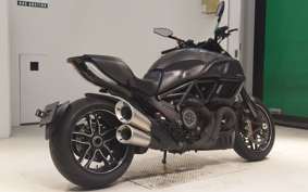 DUCATI DIAVEL Carbon 2016