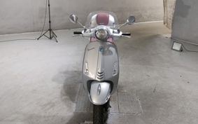 VESPA PRIMA BEIGE RA125 M8212