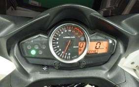 SUZUKI GSR250F