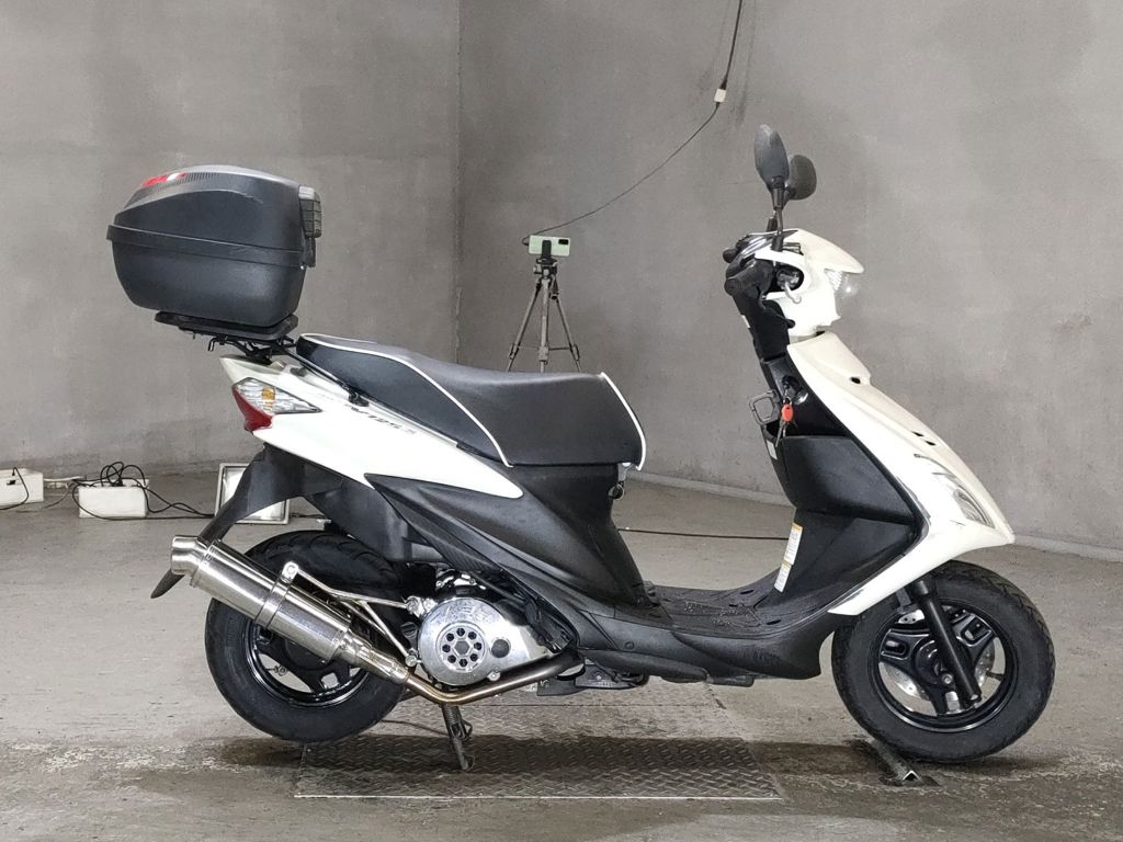 Фото Suzuki ADDRESS V125 с японского аукциона
