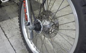 SUZUKI DJEBEL 200 (DR200SE) SH42A