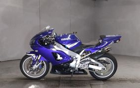 YAMAHA YZF-R1 1998 RN01