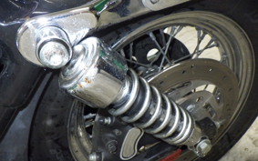 HARLEY XLH883 HUGGER 2002