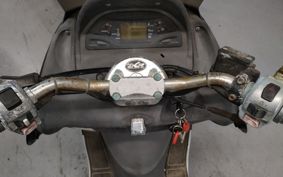 YAMAHA MAJESTY 125 SE27