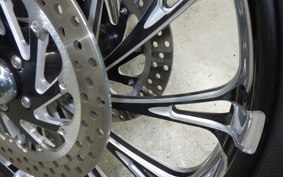 HARLEY FLHXSE 1800CVO 2015