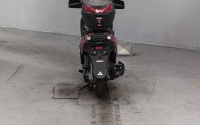 SUZUKI SU WISH LTD DV12B