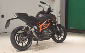 KTM 390 DUKE 2025