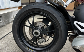 DUCATI STREET FIGHTER V4S 2021 1F00