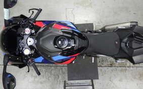 BMW M1000RR 2025
