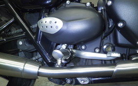 TRIUMPH STREET TWIN 2019