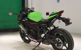 KAWASAKI ZX-25R 2004 ZX250E