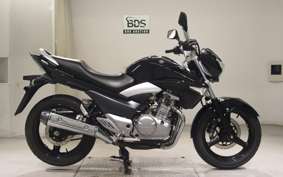 SUZUKI GSR250 2006