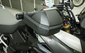 SUZUKI DL1000 ( V-Strom 1000 ) A 2015 VU51A