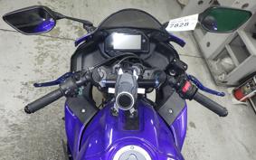 YAMAHA YZF-R25 A 2001 RG43J