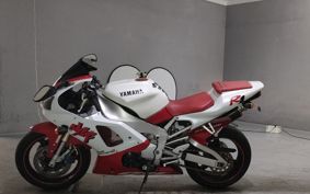 YAMAHA YZF-R1 RN01