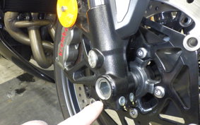 TRIUMPH STREET TRIPLE RS 2025