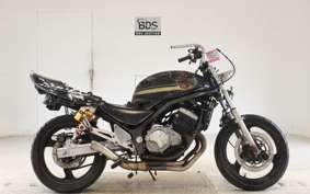 SUZUKI GSX250FX ZR250C