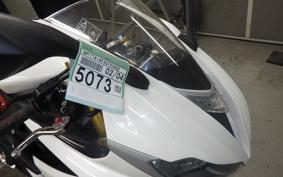 TRIUMPH DAYTONA 675 R 2016