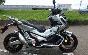 HONDA X-ADV 750 2017 RC95