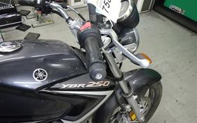YAMAHA YBR250 2025