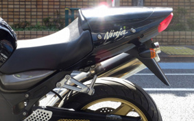 KAWASAKI ZX 1200 NINJA R 2003 20B010