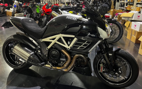 DUCATI DIAVEL AMG 2013 ZDMG102JACB
