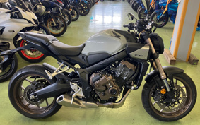 HONDA CB650R E-Clutch 2024 RH17