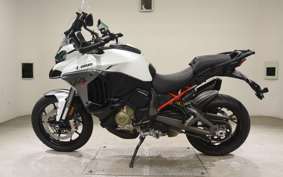 DUCATI MULTISTRADA V4S 2025