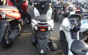 YAMAHA TRICITY 125 SE82J