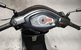 YAMAHA CUXI 100 C1DW