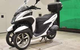YAMAHA TRICITY 125 SE82J