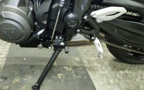 TRIUMPH TRIDENT 660 2026