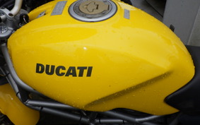 DUCATI MONSTER 400 IE 2004