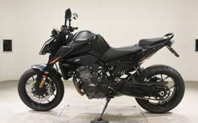 KTM 890 DUKE 2023