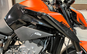 KTM 890 DUKE 2023 TU940