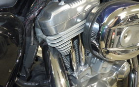 HARLEY XL883LI 2015