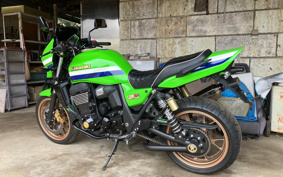 KAWASAKI ZRX1200 DAEG FINAL ED 2016 ZRT20D