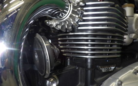 TRIUMPH BONNEVILLE T120 2025